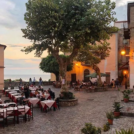 Nocleg ze śniadaniem Il Cielo In Stanza Scalea