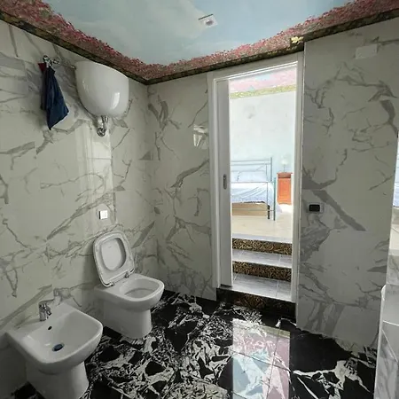 Bed & Breakfast Il Cielo In Stanza 4*