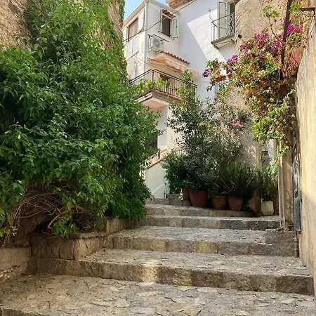 Il Cielo In Stanza 4*